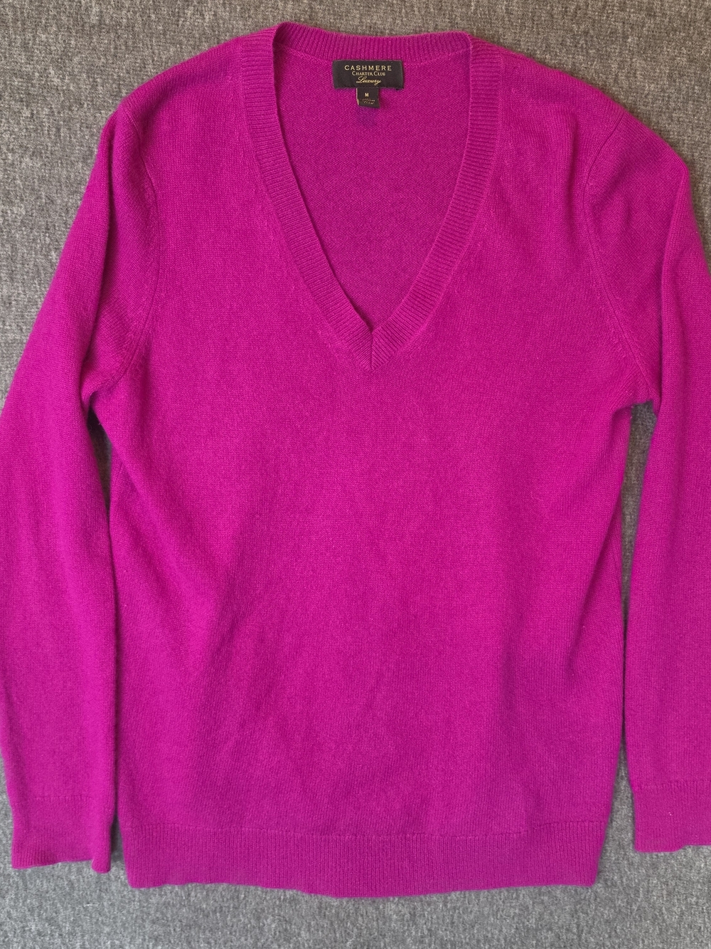 Charter Club Women's Cashmere V-Neck Sweater Medium Bright Fuchsia Preppy Barbie